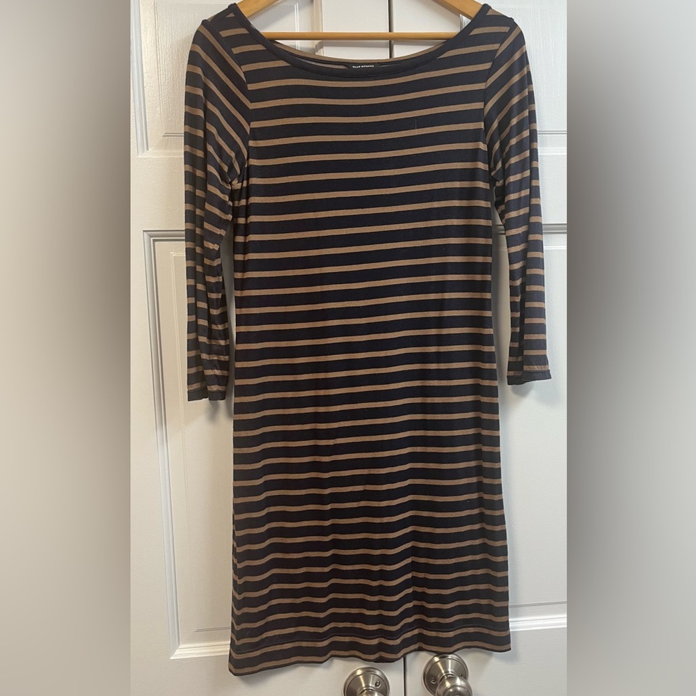 Club Monaco T shirt dress